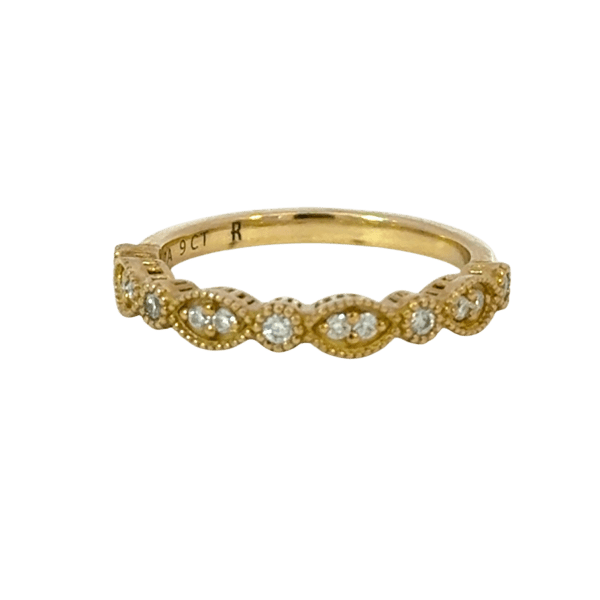 Eternity Dainty Leaf Design