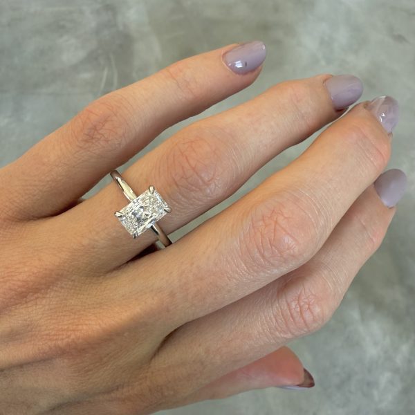 Radiant Cut Solitaire 1.69ct (G;VS1) - Image 4