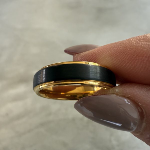 Black With Yellow Gold Edges 6mm