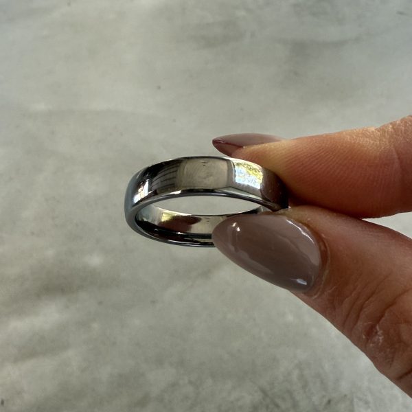 Gloss D-shape Comfort 6mm Ring