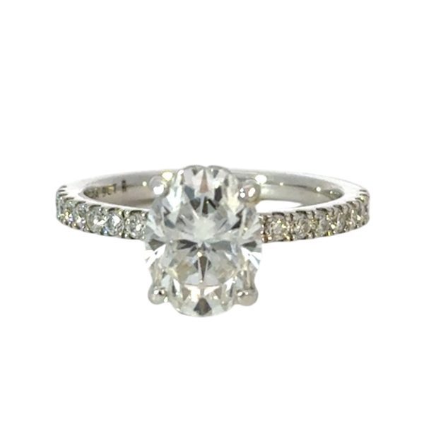Oval Moiss 2ct Solitaire Bling Band
