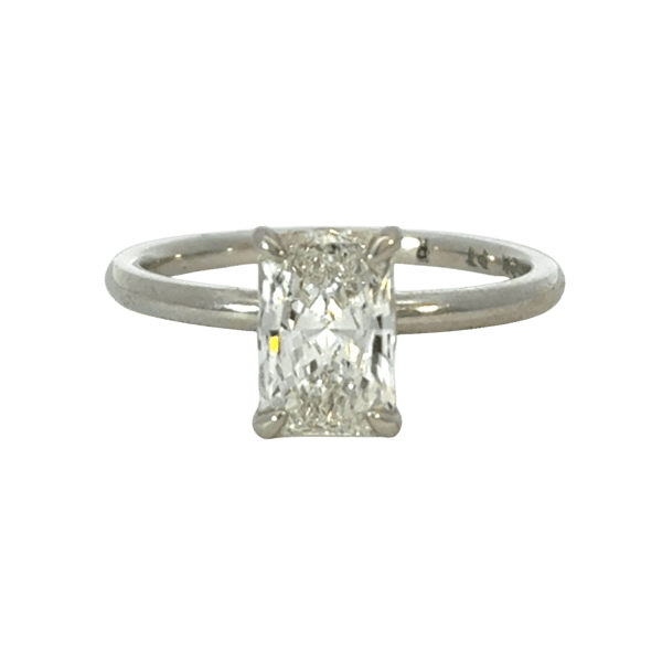 Radiant Cut Solitaire +-3ct Moissanite